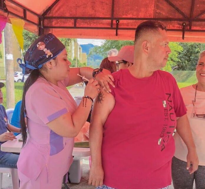 Con más de 20 puntos de atención, Villavicencio se une a la tercera jornada nacional de vacunación