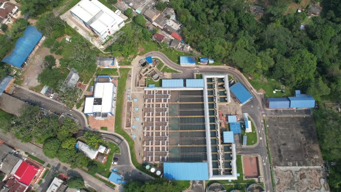 Con paneles solares, EAAV ahorrará energía eléctrica en su operación