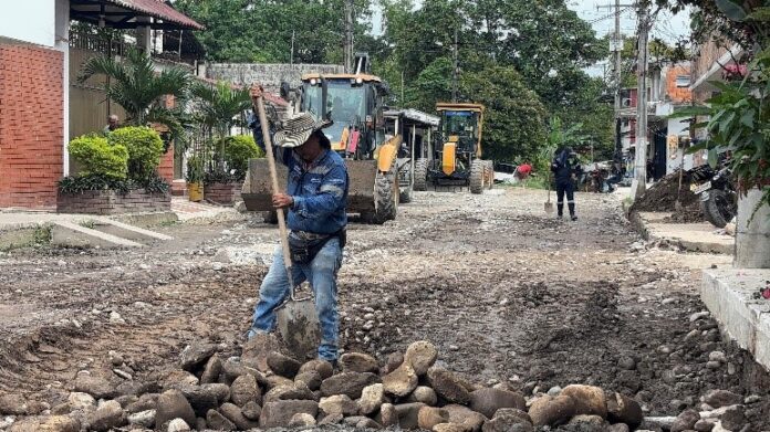 En marcha el mejoramiento vial en Villa del Río con obras en la Comuna 8 de Villavicencio