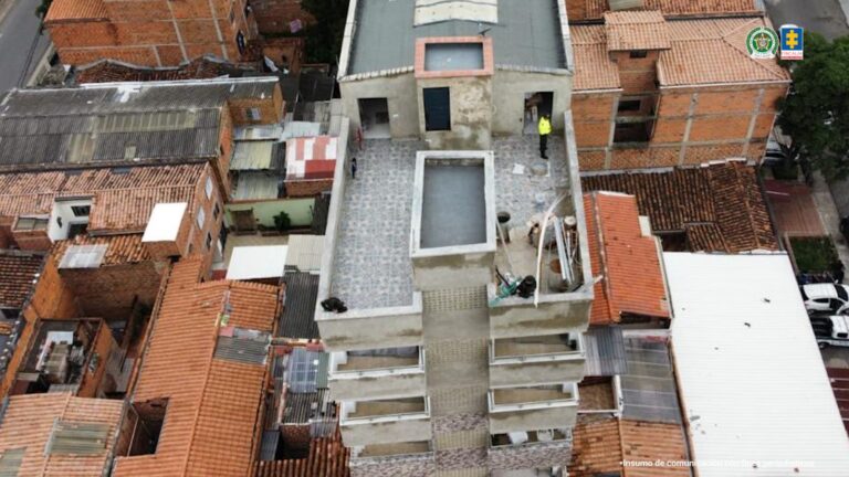 Medidas cautelares con fines de extinción de dominio sobre edificio adquirido con dineros ilícitos del ELN