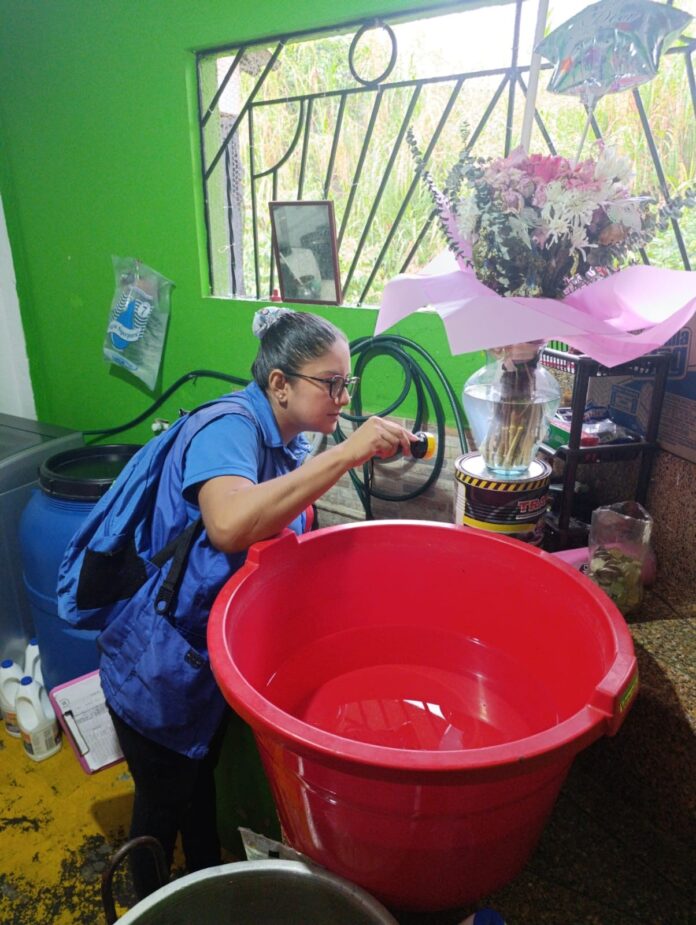 Prevención del dengue en Villavicencio: Secretaría de Salud refuerza medidas en casa