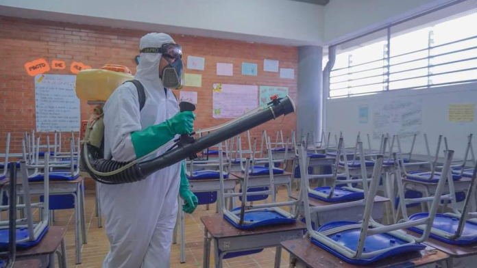 Se adelantó jornada de fumigación para prevención del dengue en instituciones educativas