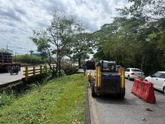 socavación en el Anillo Vial