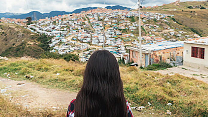 niñas Emberá adolescente indígena Emberá